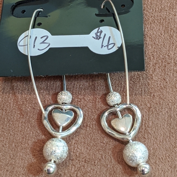 Pierced Earrings using Shepherds Hook NWT Handmade - Picture 3 of 3